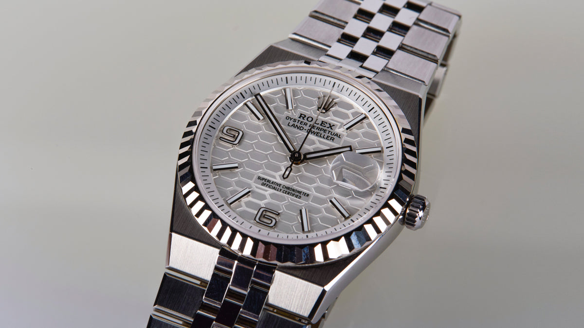 ラッテリソッチラ Hands-On: The Rolex Perpetual 1908 on the Fantastic Settimo Bracelet