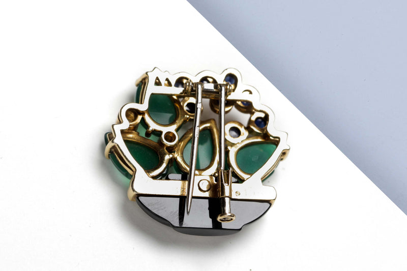 18ct. Yellow gold brooch with Diamonds - Sapphires - Emeralds - Onyx