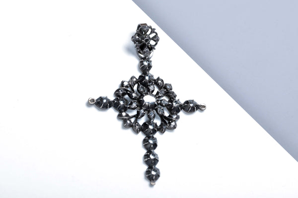 Silver Pendant - Diamond