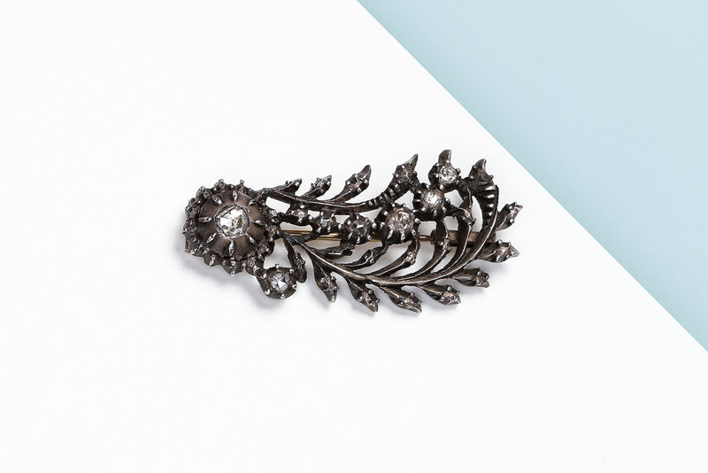 Silver Broche - Diamond