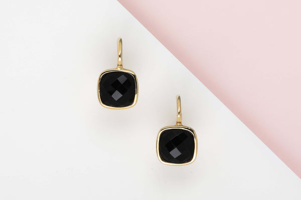 18 ct. Yellow Gold Earrings - Onyx