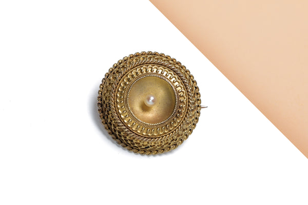 18 ct. Yellow Gold Brooch - Pearl