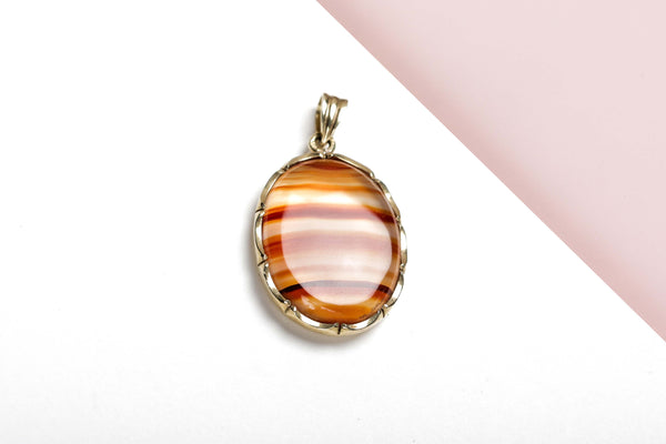 14 ct. Yellow Gold Pendant - Carnelian