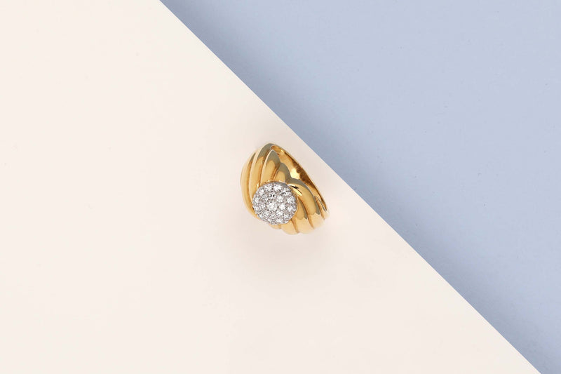 18 ct. Yellow Gold Ring - Diamonds