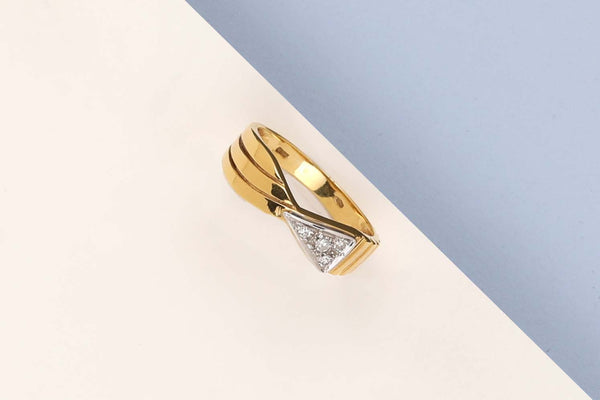 18 ct. Yellow Gold Ring - Diamonds