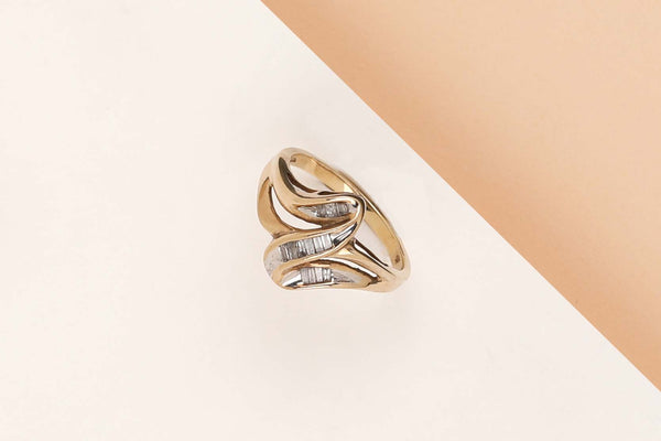 14 ct. Yellow Gold Ring - Baguette Diamonds - Size 55