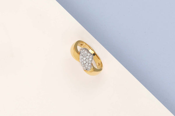 18 ct. Yellow Gold Ring - Diamonds