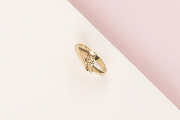 14 ct. Yellow Gold Ring - Size 57
