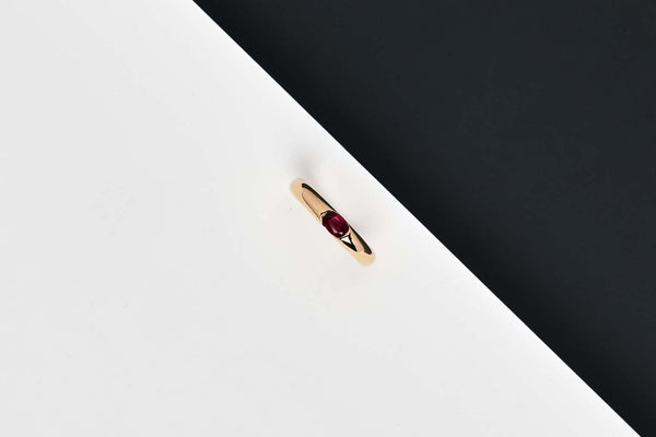 Ellipse Ring - Yellow Gold - Ruby - Size 53 - B+P