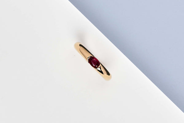 Ellipse Ring - Yellow Gold - Ruby - Size 53 - B&P