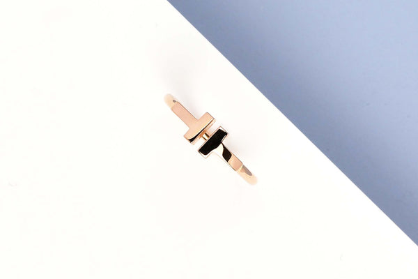 T Wire Ring - Rose Gold