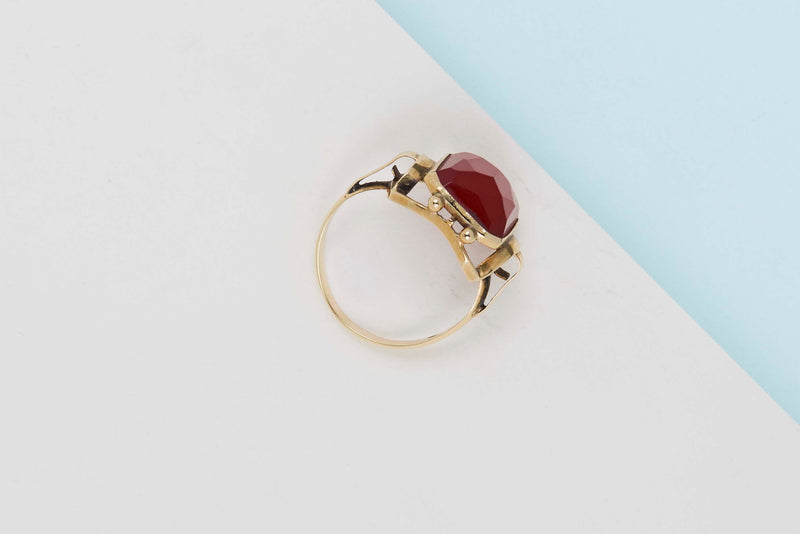 14 ct. Yellow Gold Ring - Carnelian - Size 60