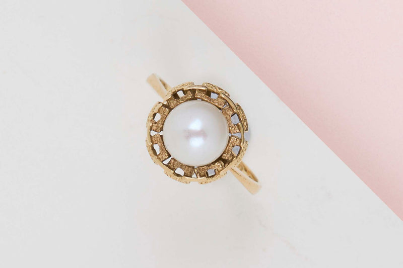 18 ct. Yellow Gold Ring - Pearl - Size 52