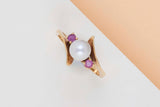 18 ct. Yellow Gold Ring - Pearl - Ruby - Size 53