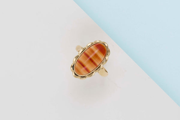 14 CT. Yellow Gold Ring - Agate - Size 55