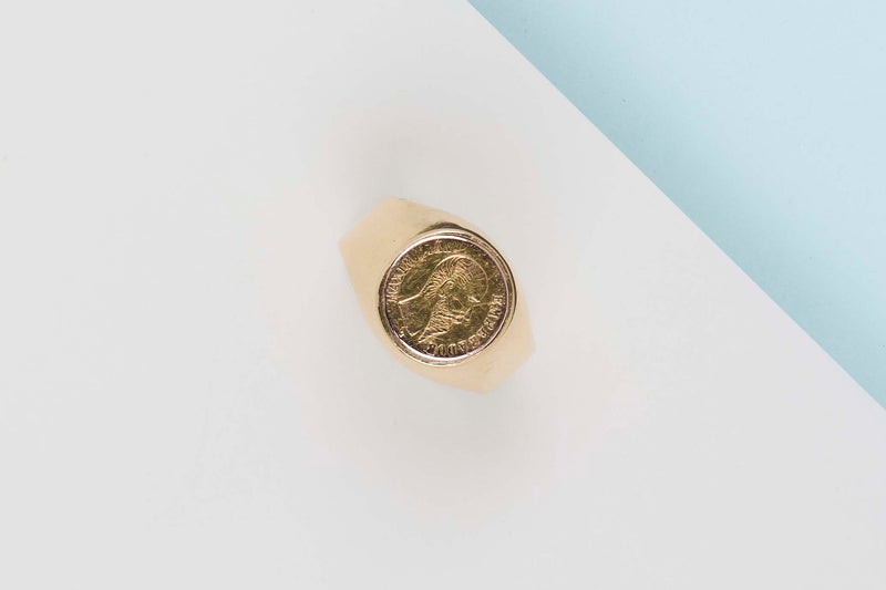 18 CT. Yellow Gold Ring - Size 50