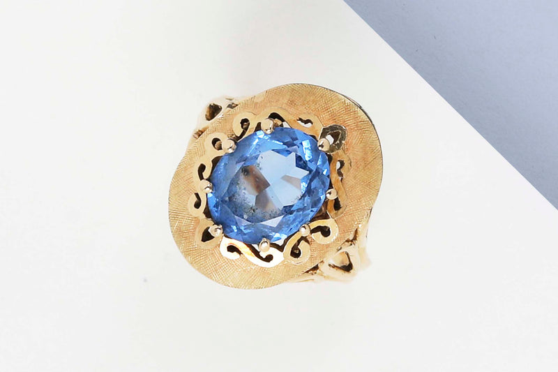 18 ct. Yellow Gold Ring - Topaz - Size 55