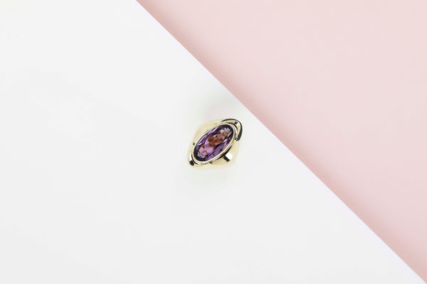 18 ct. Yellow Gold Ring - Amethyst - Size 57