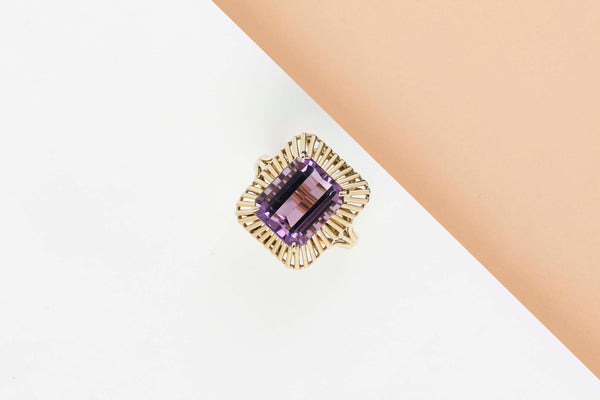 18 ct. Yellow Gold Ring - Amethyst - Size 56