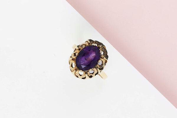 18 ct. Yellow Gold Ring - Amethyst - Size 58