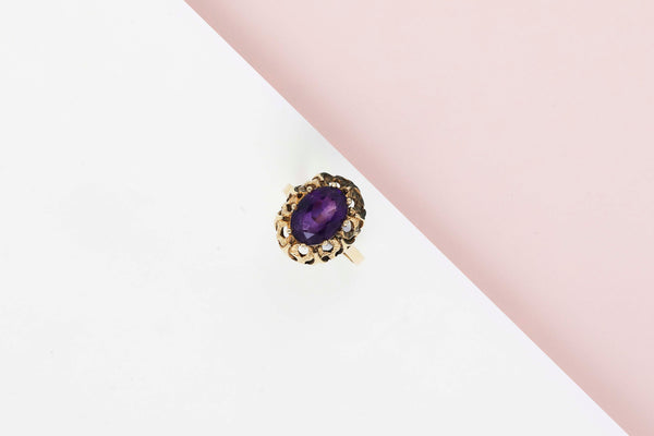 18 ct. Yellow Gold Ring - Amethyst - Size 58