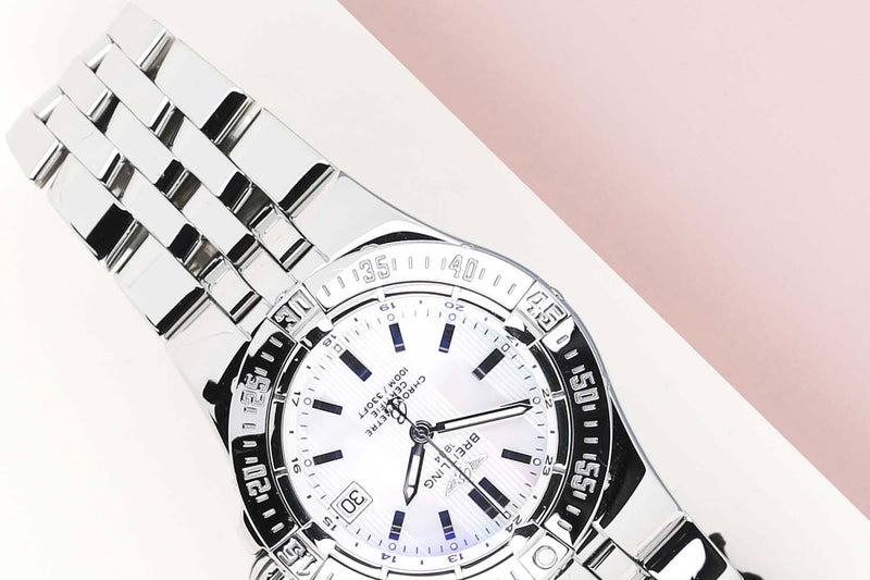 Starliner 'Mother of Pearl Dial'