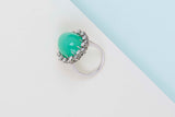 18ct. White Gold Ring - Size 54 - Chrysopraas - 12 Big Round Diamonds - 12 Small Round Diamonds