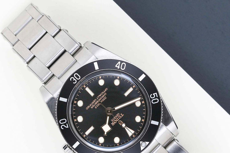 Black Bay 54 'Black Dial - Oyster'