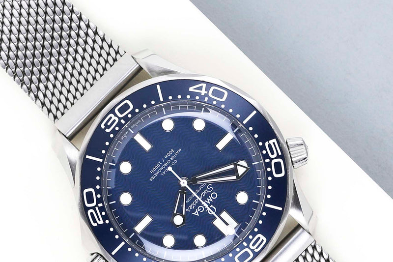 Seamaster Diver 300M 'Blue Wave Dial - James Bond'