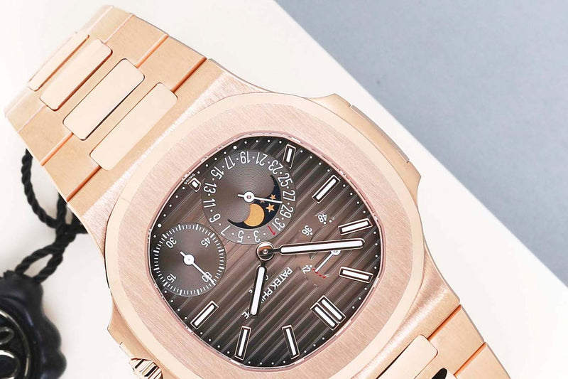 Nautilus 'Rose Gold - Sunburst Brown Dial'