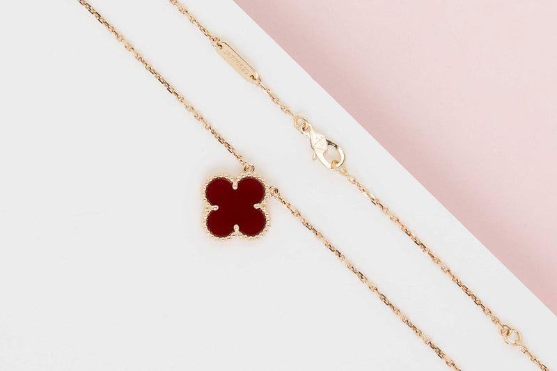 Vintage Alhambra Necklace - Yellow Gold & Carnelian - 42 CM - B&P