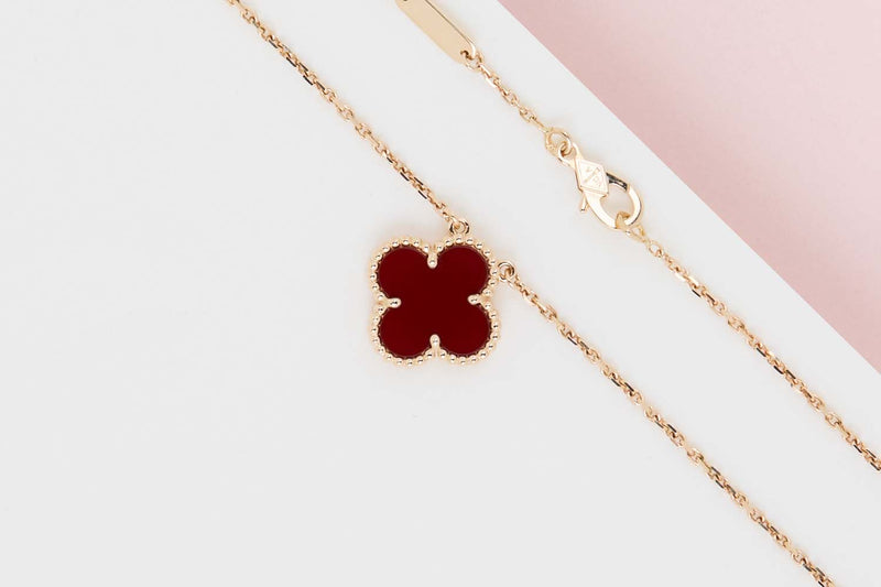 Vintage Alhambra Necklace - Yellow Gold & Carnelian - 42 CM - B&P