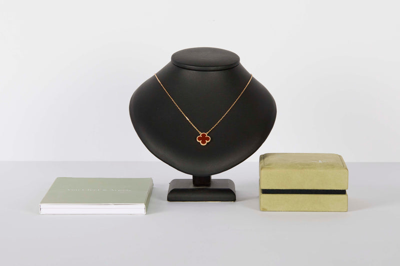 Vintage Alhambra Necklace - Yellow Gold & Carnelian - 42 CM - B&P