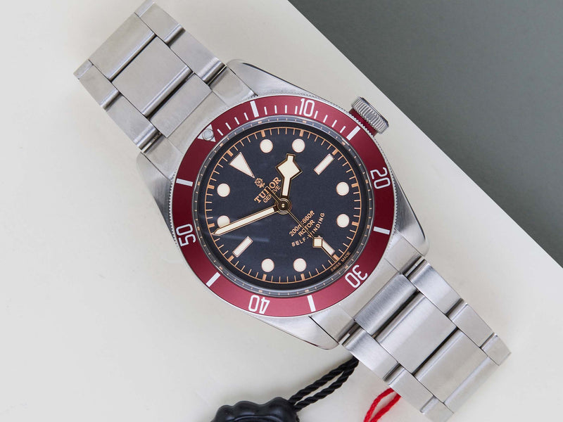 Black Bay Heritage 'Red'
