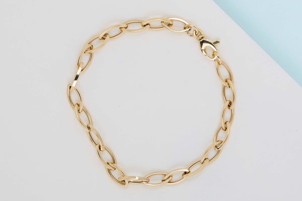 18ct. Yellow Gold Bracelet - 20.5CM