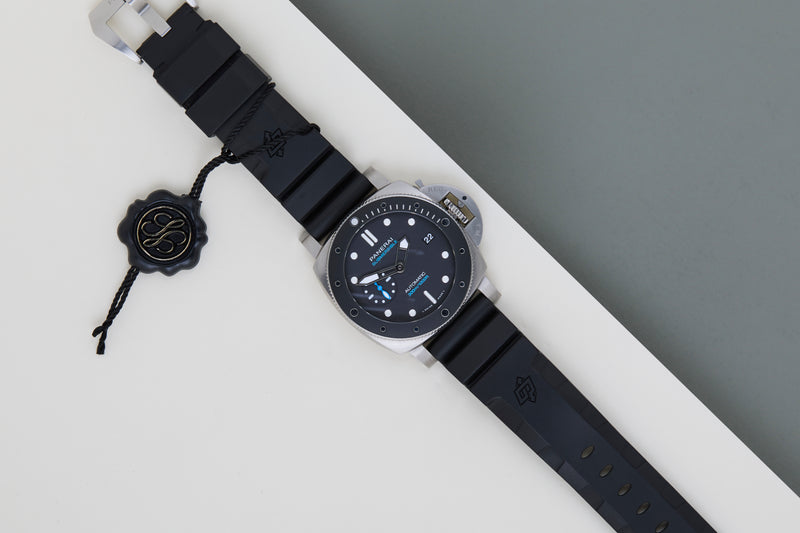 Submersible 42 'Black Dial'