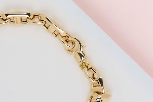 18ct. Yellow Gold Bracelet - 21.5CM