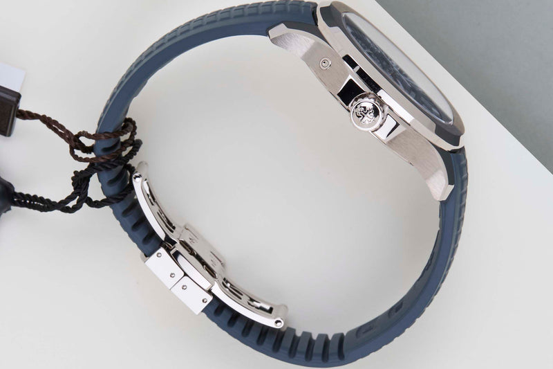 Aquanaut Travel Time 'Blue Dial - White Gold'