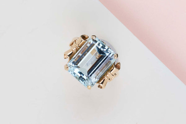 14 ct. Yellow Gold - Blue Topaz - Size 56
