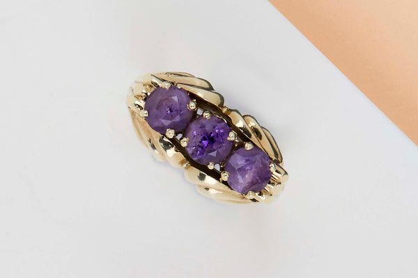 14 ct. Yellow Gold - Synthetic Amethyst - Size 59
