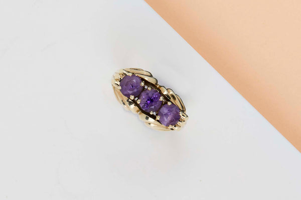 14 ct. Yellow Gold - Synthetic Amethyst - Size 59