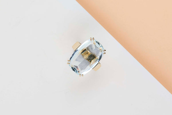 14 ct. Yellow Gold - Blue Topaz - Size 54