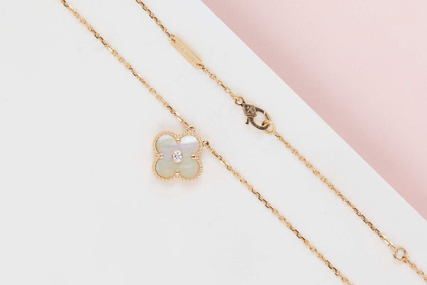 Vintage Alhambra Necklace - Limited Edition - Yellow Gold - Mother Of Pearl & Diamond - 42 CM - B&P