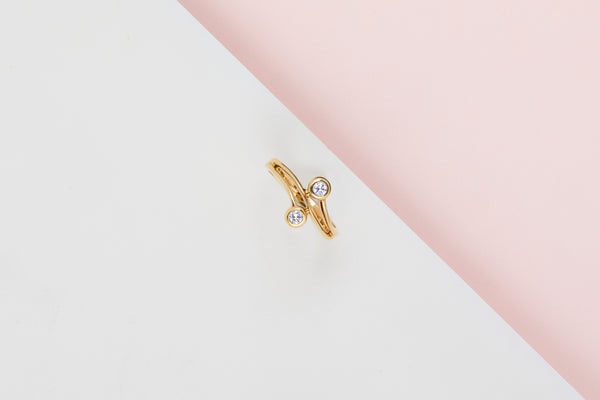 18ct. Yellow Gold Ring - Diamonds - Size 53