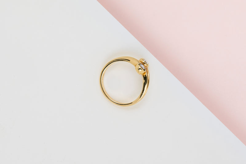 18ct. Yellow Gold Ring - Diamonds - Size 53
