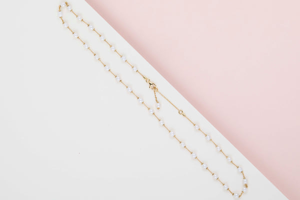 18ct. Yellow Gold Necklace - Cultured Pearls - 45.5CM