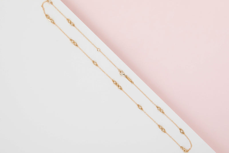 18ct. Yellow Gold Necklace - 46CM