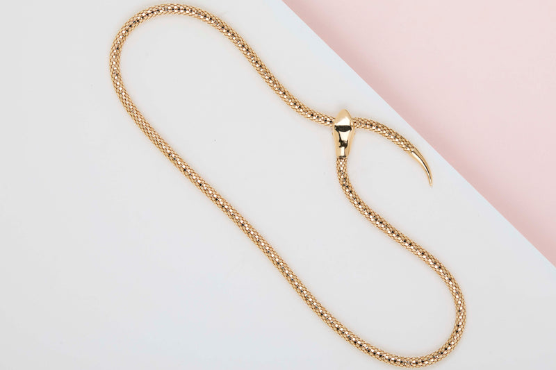 18ct. Serpent Necklace - 51.5CM