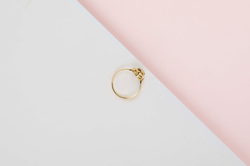 18ct. Yellow Gold Ring - Yellow Topaz - Size 59
