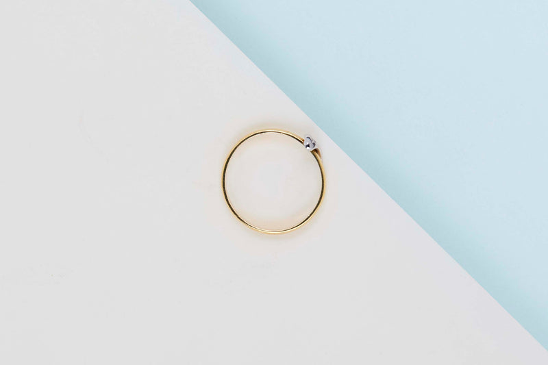 18ct. Yellow and White Gold Ring - Diamond - Size 55